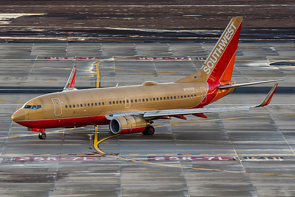 boeing 737-7h4