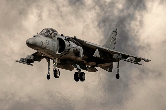 mcdonnell douglas av-8b harrier II+