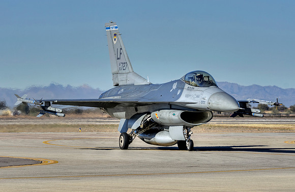 general dynamics f-16c fighting falcon