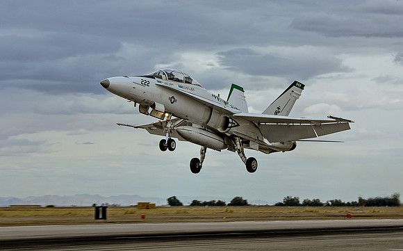 mcdonnell douglas f/a-18b hornet