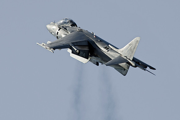 mcdonnell douglas av-8b harrier II night attack