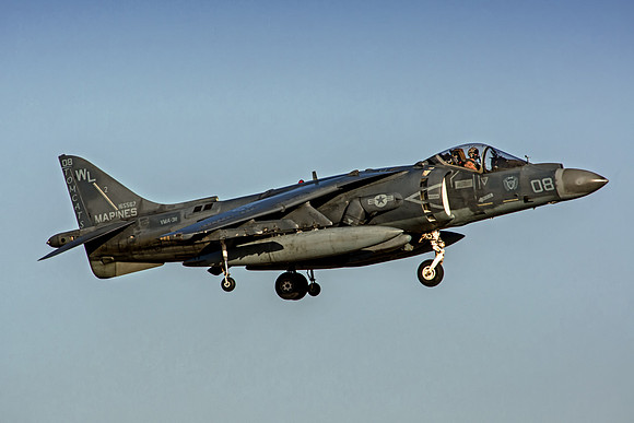 mcdonnell douglas av-8b harrier II+