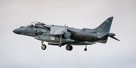 mcdonnell douglas av-8b harrier II