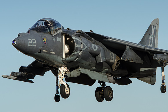 mcdonnell douglas av-8b harrier II night attack