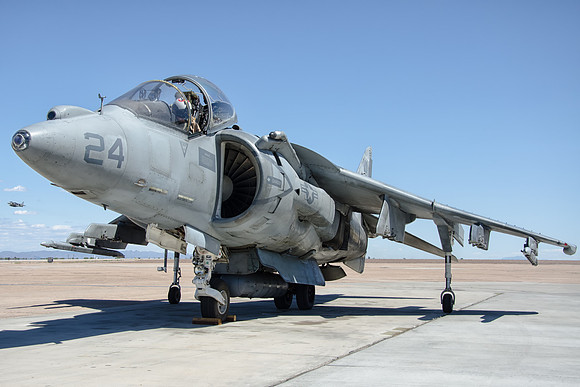 mcdonnell douglas av-8b harrier II night attack