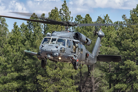 sikorsky hh-60g pave hawk