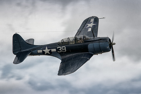 douglas sbd-5 dauntless
