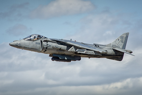 mcdonnell douglas av-8b harrier II night attack