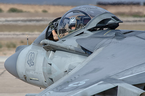 mcdonnell douglas av-8b harrier II night attack