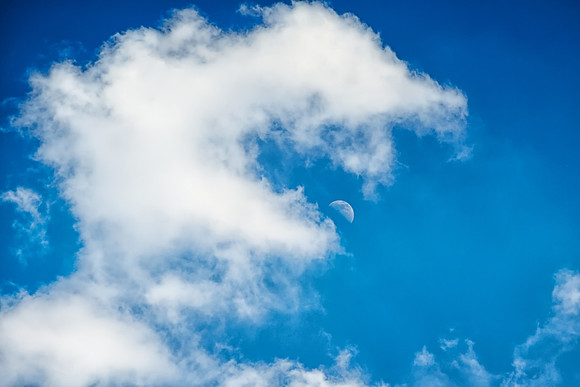 monster cloud eats moon