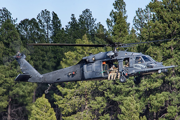 sikorsky hh-60g pave hawk