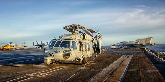 sikorsky mh-60s knighthawk