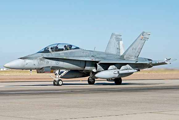 mcdonnell douglas cf-188b hornet