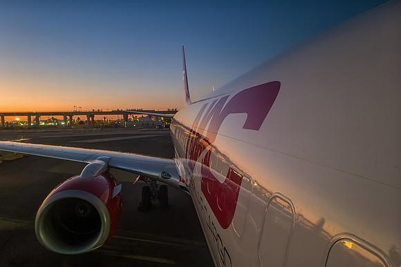 boeing 737-852(sf)(wl)