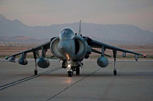 mcdonnell douglas av-8b harrier II+