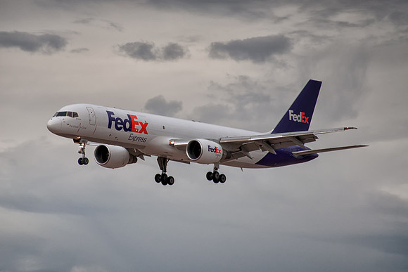 boeing 757-2q8(sf)