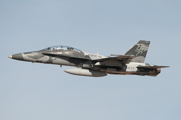 mcdonnell douglas f/a-18b hornet